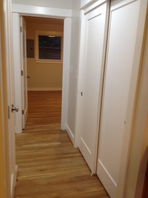 2 beds, 1 bath, $1,995, Unit 10