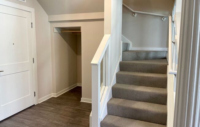 2 beds, 2 baths, 1,513 sqft, $2,495, Unit Cream City Lofts-102
