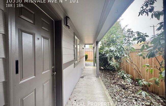 10556 Midvale Ave N #101