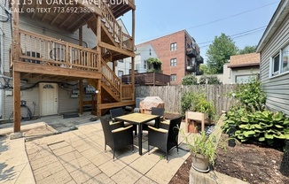 3115 N OAKLEY AVE