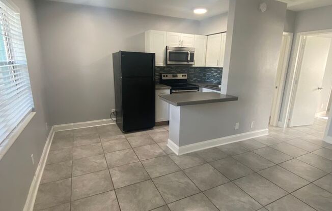 1 bed, 1 bath, $1,695, Unit 3