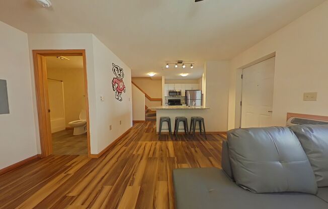 4 beds, 2 baths, $4,500, Unit CV 1002-P