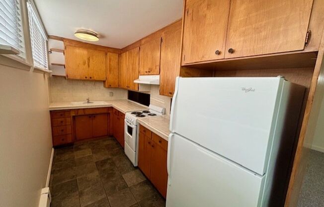 1 bed, 1 bath, 600 sqft, $1,550, Unit 9