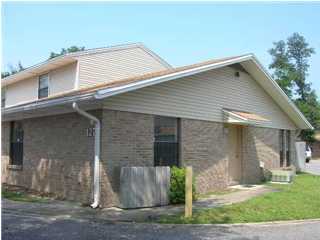 2 beds, 1 bath, $1,395