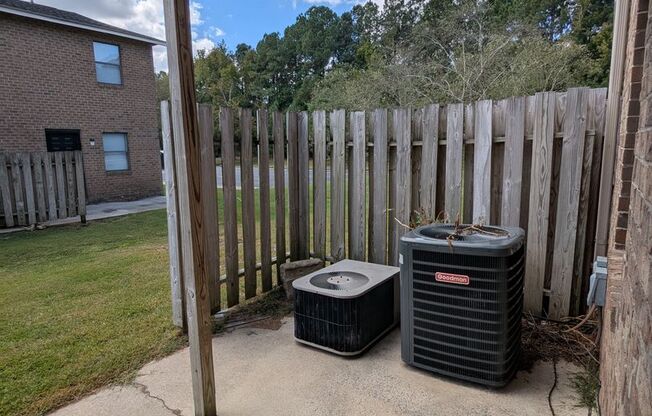 2 beds, 1 bath, 855 sqft, $1,049, Unit 3366-07