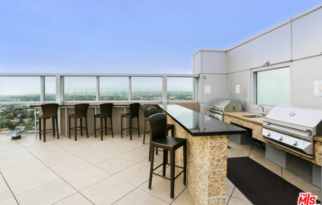 2 beds, 2.5 baths, 1,878 sqft, $11,990, Unit 1701