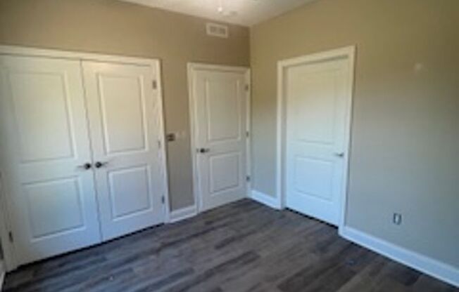 3 beds, 2 baths, 1,205 sqft, $1,300, Unit 218