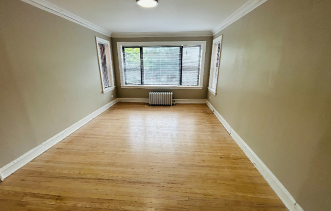 704 10 E 80 ST