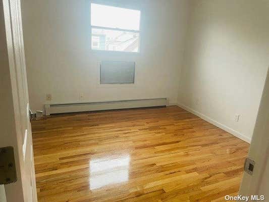 3 beds, 2 baths, 1,200 sqft, $3,000