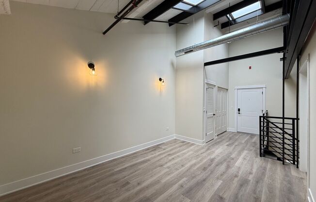1 bed, 1.5 baths, 689 sqft, $3,395, Unit 209