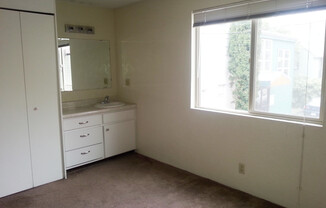 1 bed, 1 bath, $650, Unit 24C