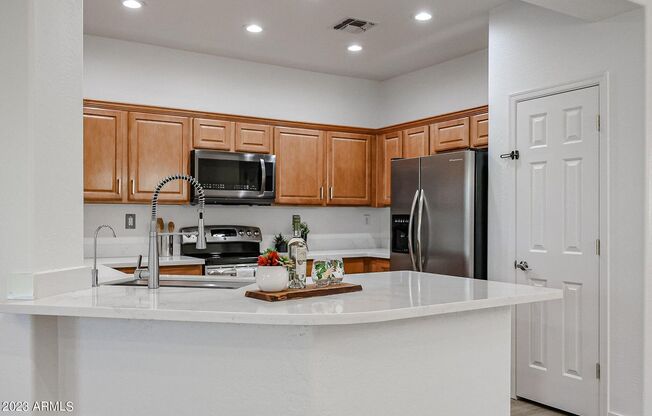 BRAND NEW 5 BEDROOM HOME IN PHOENIX
