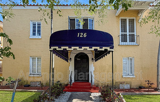 126 Mendoza Ave