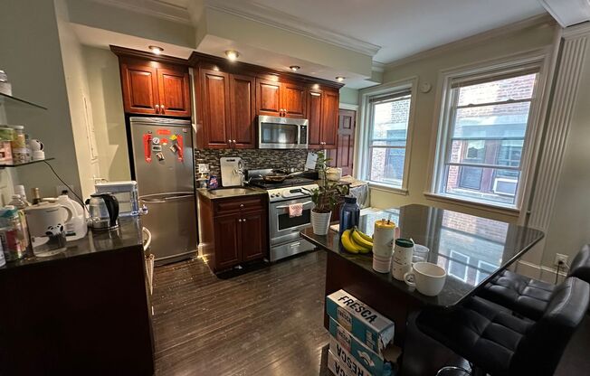 Spacious 1 Bed - In-Unit Laundry - Close to T - Updated Kitchen