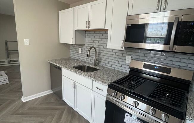 1 bed, 1 bath, $1,050