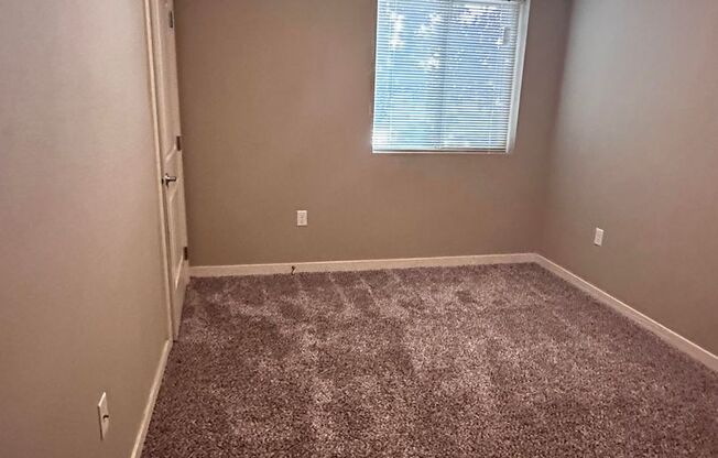 2 beds, 2 baths, 998 sqft, $1,499, Unit 101