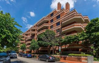 2301 N St NW Apt 113