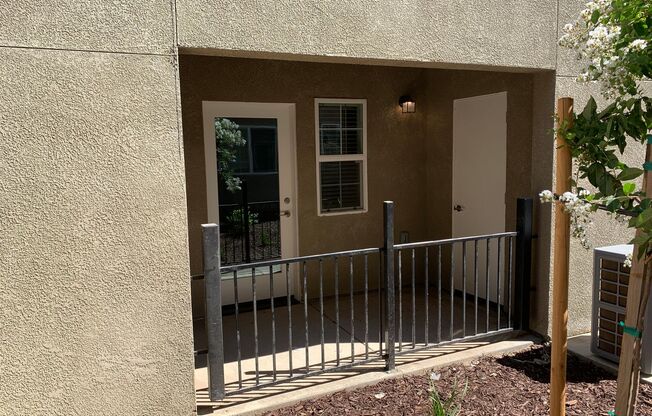 1 bed, 1 bath, 726 sqft, $1,675, Unit 5