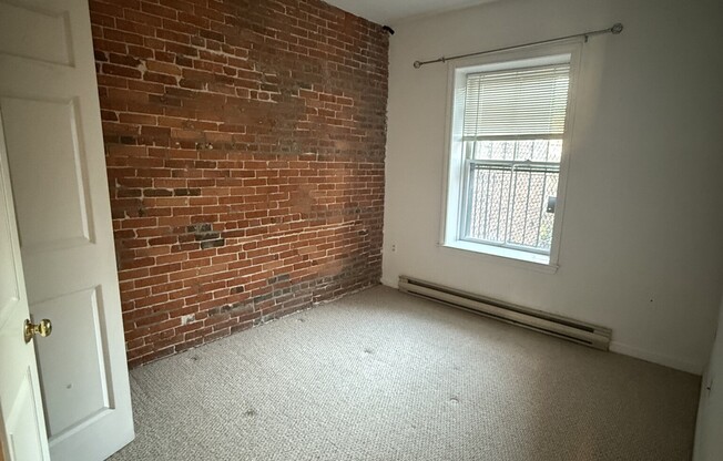 2 beds, 1 bath, $3,600, Unit 3