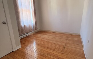 4 ASHLEY ST