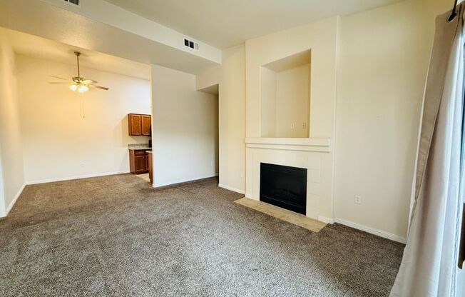 3 beds, 2 baths, $1,899, Unit # 2221