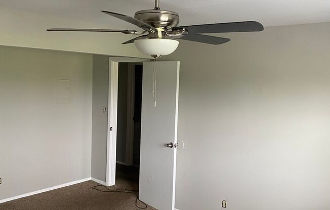2 beds, 2 baths, 965 sqft, $1,095, Unit 30