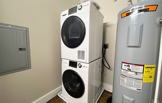 1 bed, 1 bath, 789 sqft, $1,700, Unit UNIT 612