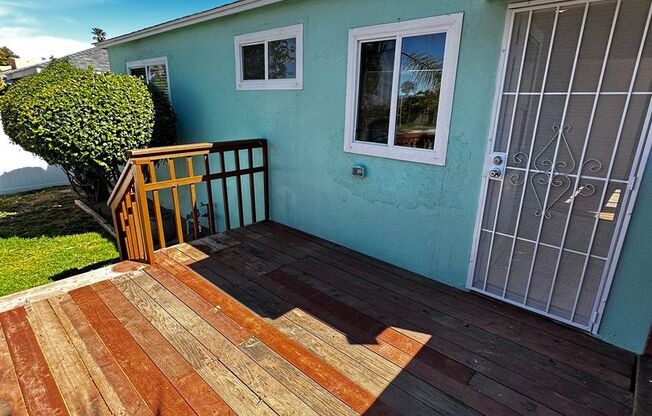 SILVER STRAND BLVD DUPLEX