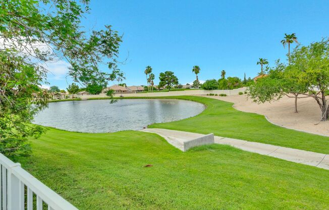 Beautiful 3 bedroom, 2 bath in great Mesa location!