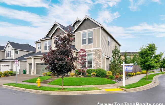 Beautiful *CORNER LOT* 5 BD* 3.5 BA* Single Family Located In Sought After Highlands At North Bethany Community *Spectacular Central Location!* A+ Schools!