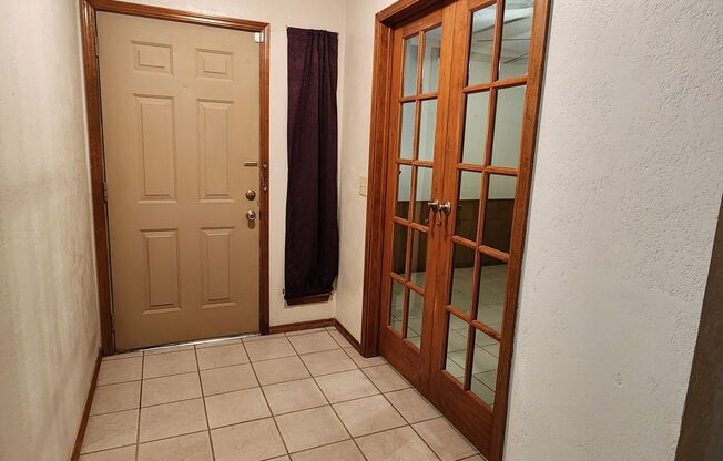 3 beds, 2 baths, $1,495