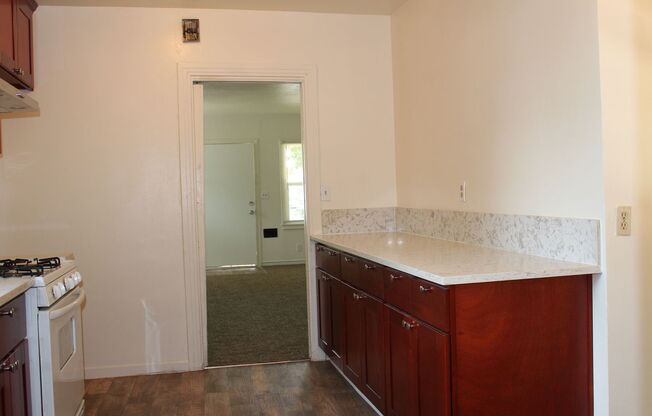 2 beds, 1 bath, $1,495