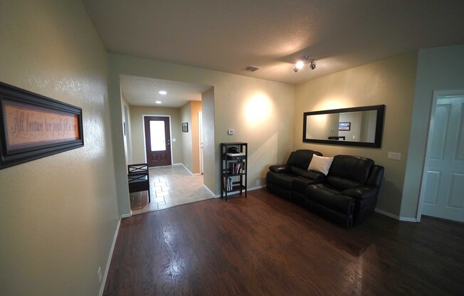 4 beds, 2 baths, $1,750