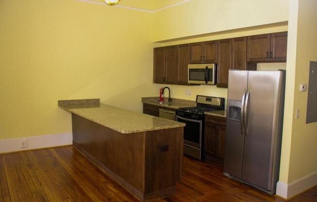2 beds, 2 baths, 1,100 sqft, $1,895