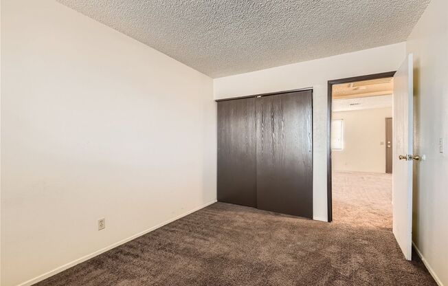 2 beds, 1 bath, $1,075, Unit Unit 1