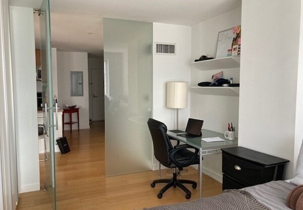 1 bed, 1 bath, 663 sqft, $3,400, Unit 510