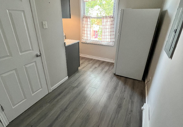 1403 5 AVE