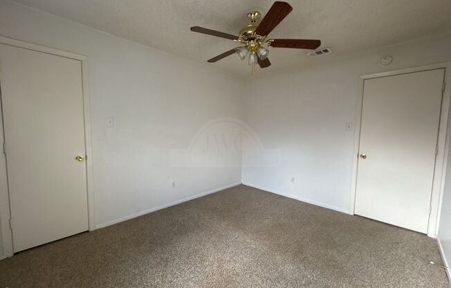 3 beds, 2 baths, $1,325