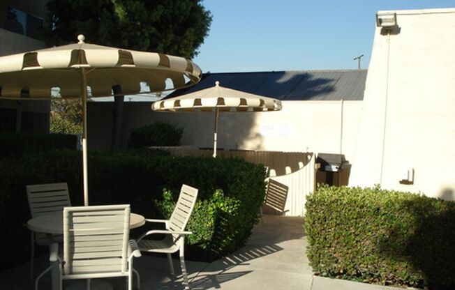 2 beds, 2 baths, 960 sqft, $2,595, Unit 321