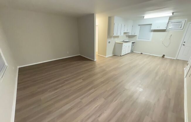 2 beds, 1 bath, $995