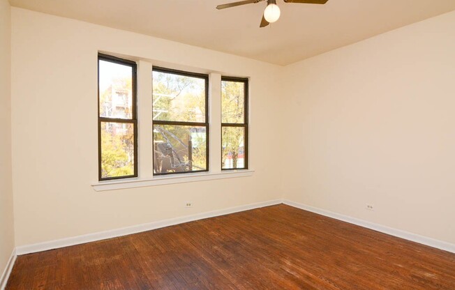3143 MEDILL