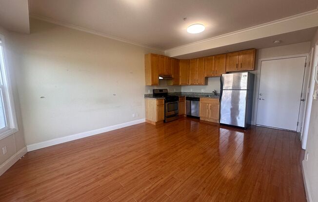 3833T - 3833 Telegraph Avenue