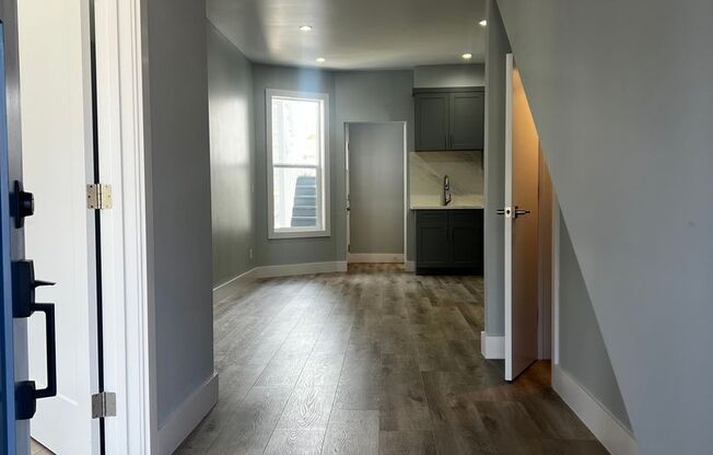 659-661  2nd Ave.