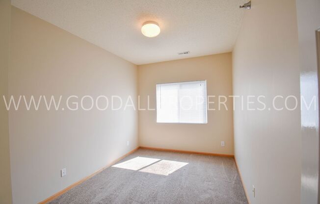 3 beds, 2 baths, $1,375