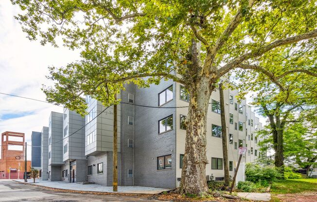 2 beds, 2 baths, 858 sqft, $1,795, Unit E04