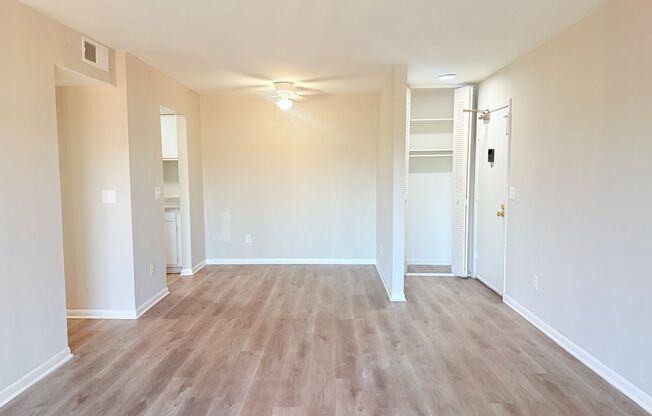 Large 2 bedroom! *** Move in Special***