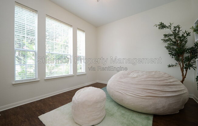 1203 LAVENDER SHADE CT