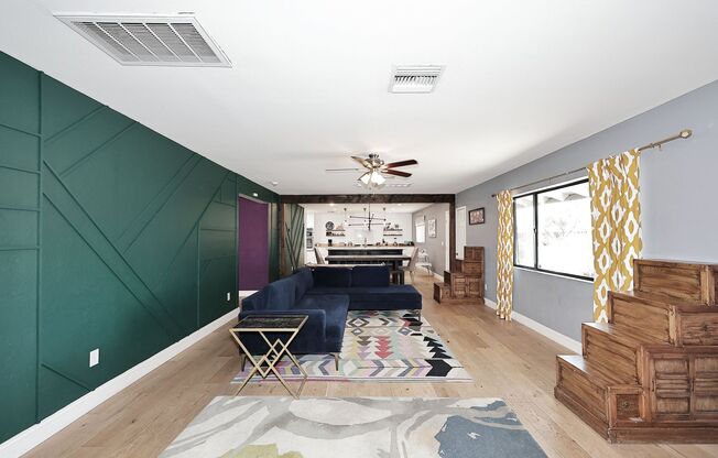 Fully Furnished Remodeled 4 Bedroom / 4 Bathroom Home with spacious back yard & pool in Central Phoenix!