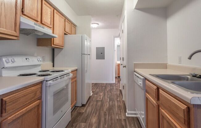 2 beds, 1 bath, 880 sqft, $1,274, Unit 405C