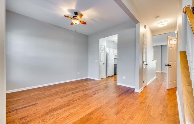 Fabulous 3 bedroom 2.5 bath townhome in Autumn Cove of Lake Wylie with Garage!